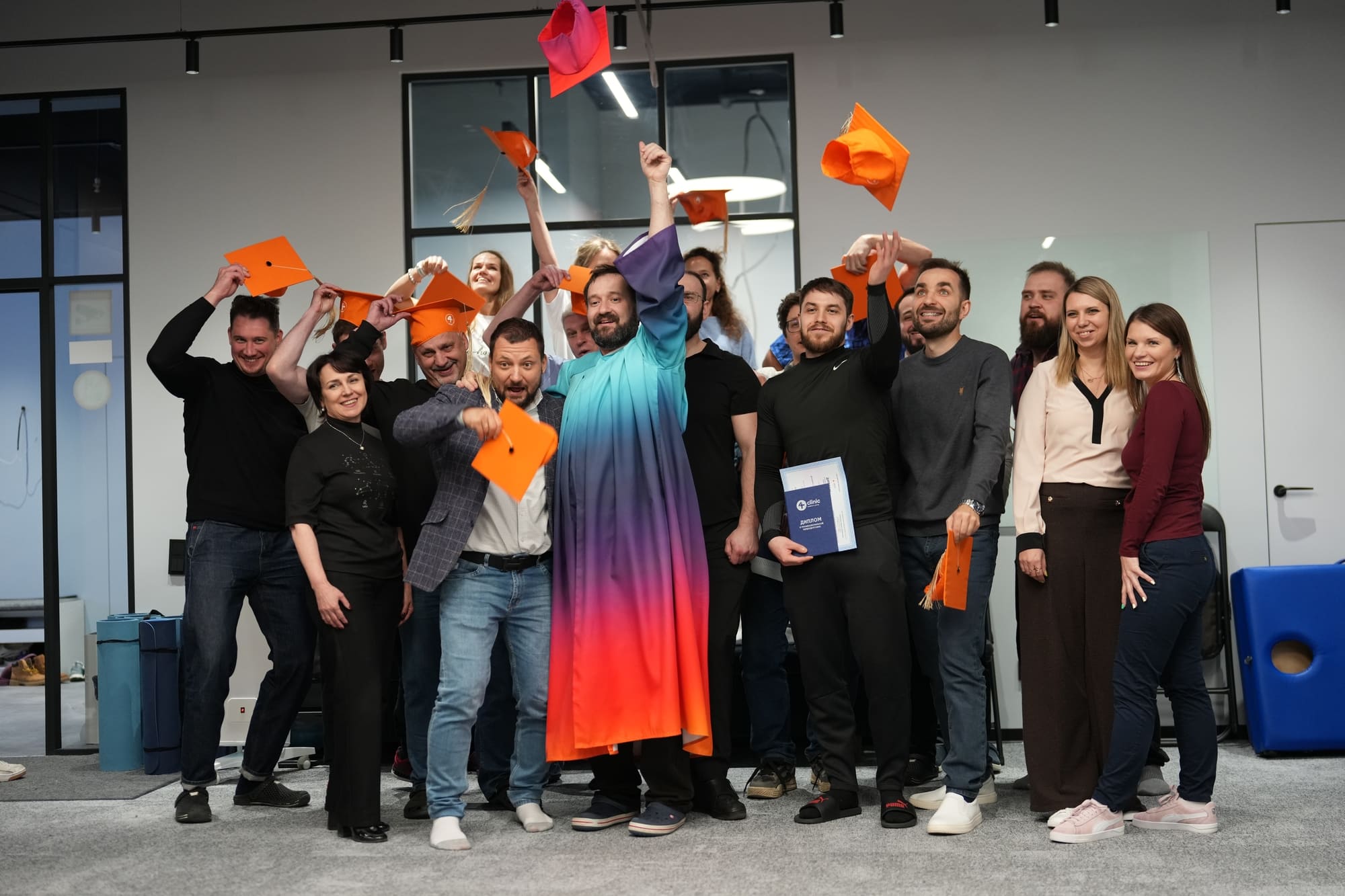 Общее с шапками (Мануальная терапия, 2025)